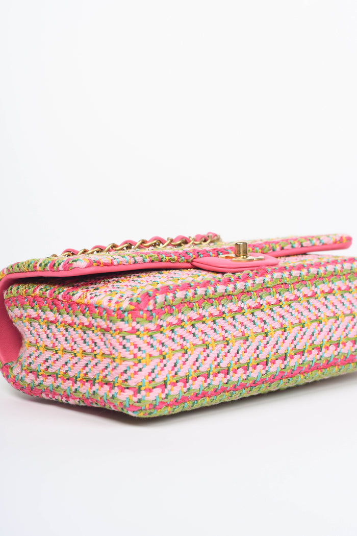 RARE 2020 Chanel Multicoloured Woven Single Flap Shoulder Bag