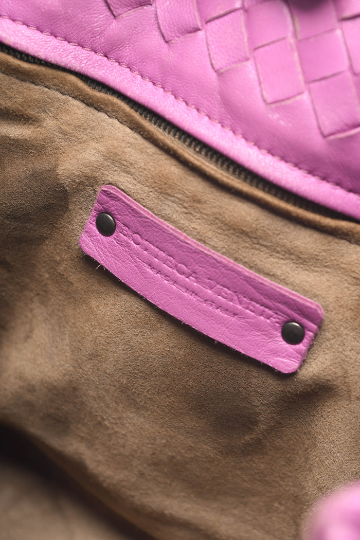Vintage Bottega Veneta Pink Intrecciato Small Garda Shoulder Bag