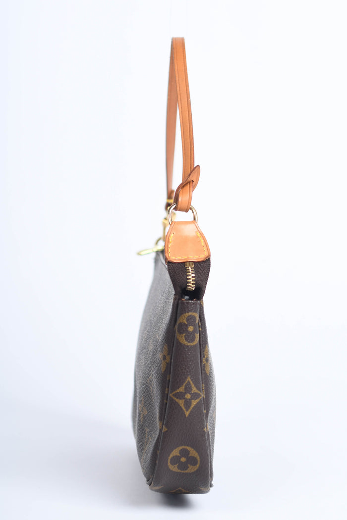 2000s Louis Vuitton Monogram Pochette Accessoires