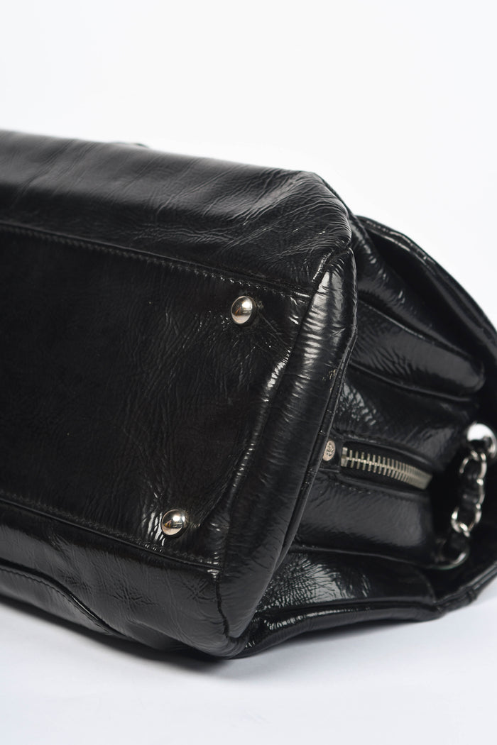 2000s Chanel Black Patent Leather Luxe Ligne Flap Bag