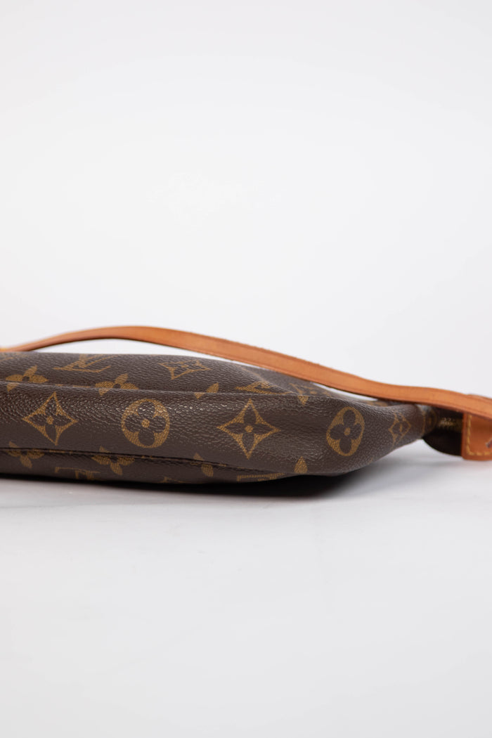 2000s Louis Vuitton Monogram Pochette Accessoires