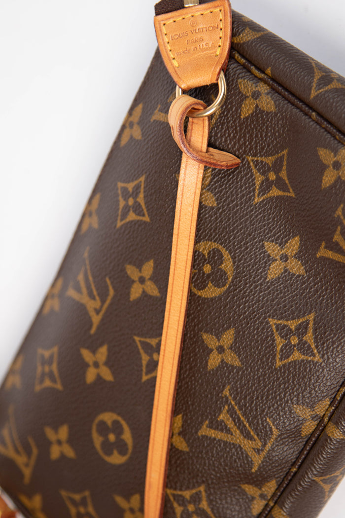 2000s Louis Vuitton Monogram Pochette Accessoires