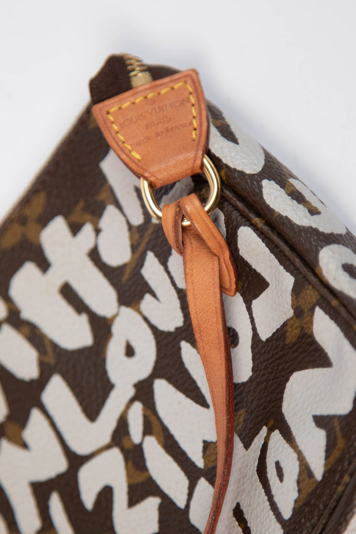 RARE Louis Vuitton x Stephen Sprouse Graffiti Pochette Accessoires