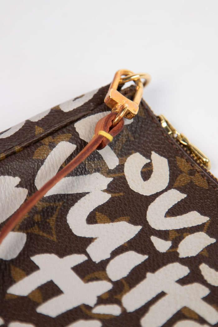 RARE Louis Vuitton x Stephen Sprouse Graffiti Pochette Accessoires