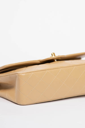 90s Chanel Beige Lambskin Medium Double Flap Shoulder Bag 24k GHW