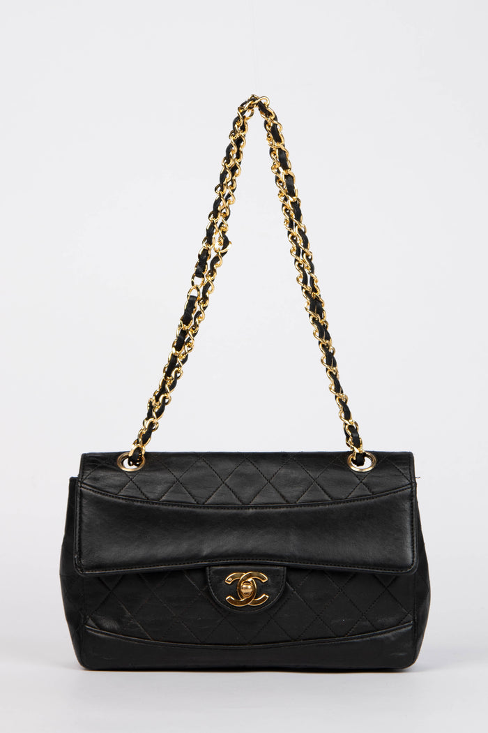 80s Chanel Black Lambskin Single Flap Bag with 24k GHW