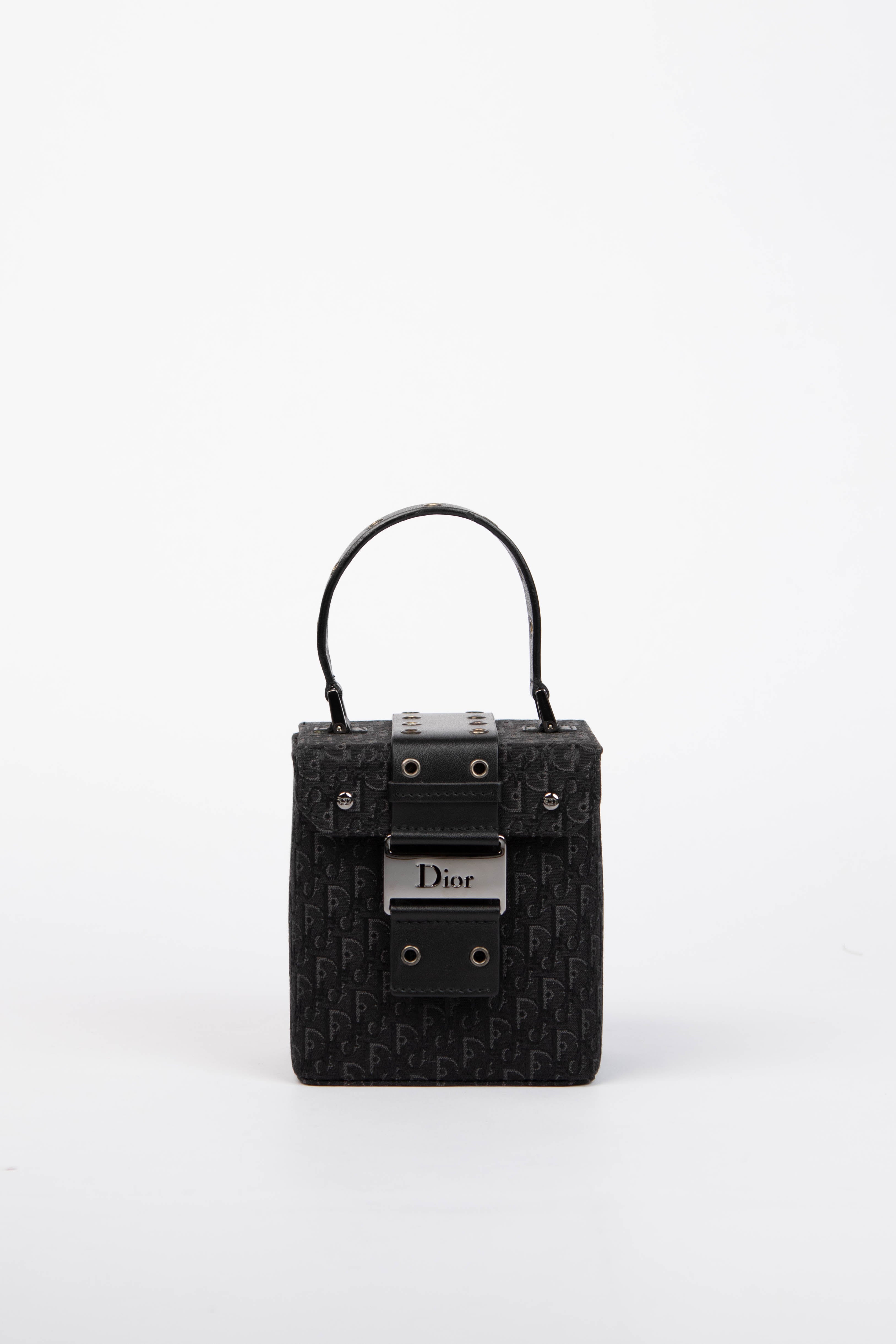 Dior – Break Archive