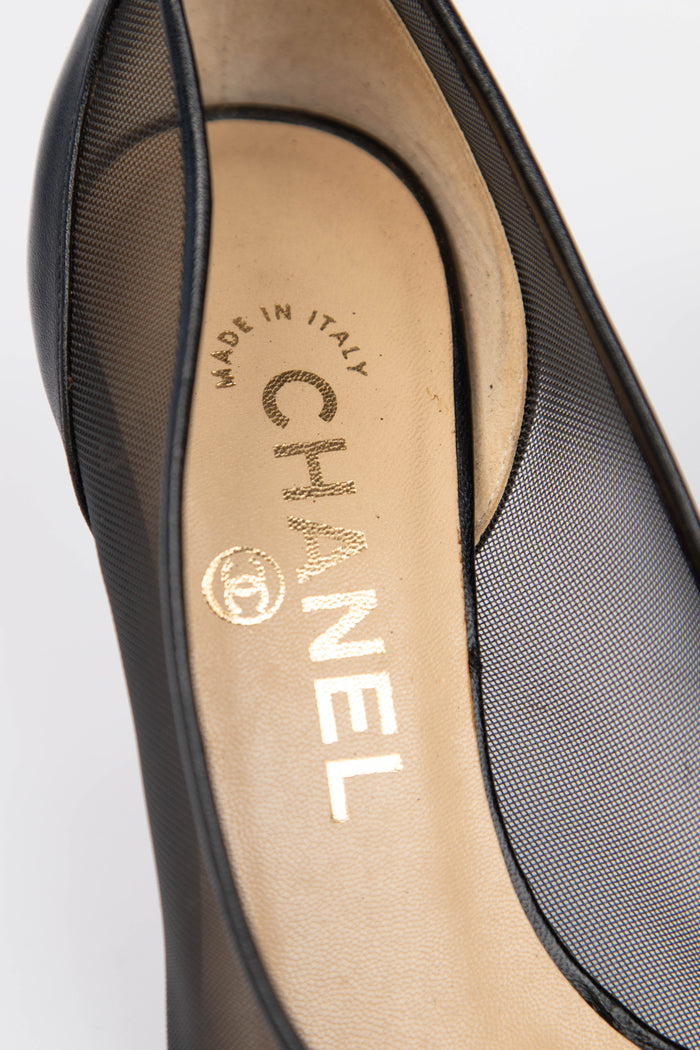 Vintage Chanel Black Mesh and Leather Pointed Toe Heel (EU 35C)