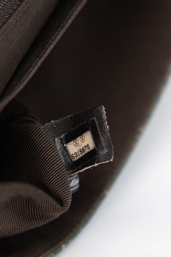 Vintage Chanel Denim Chocolate Bar Flap Shoulder Bag