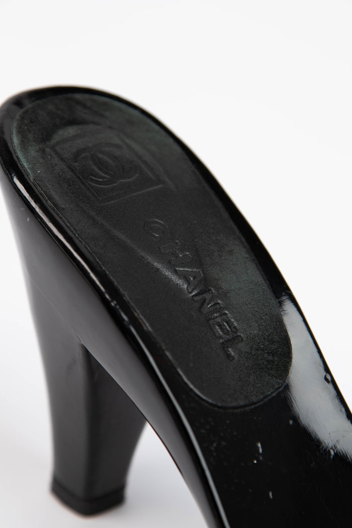 2000s Chanel Black Suede Buckle Wooden Mules (EU 37)