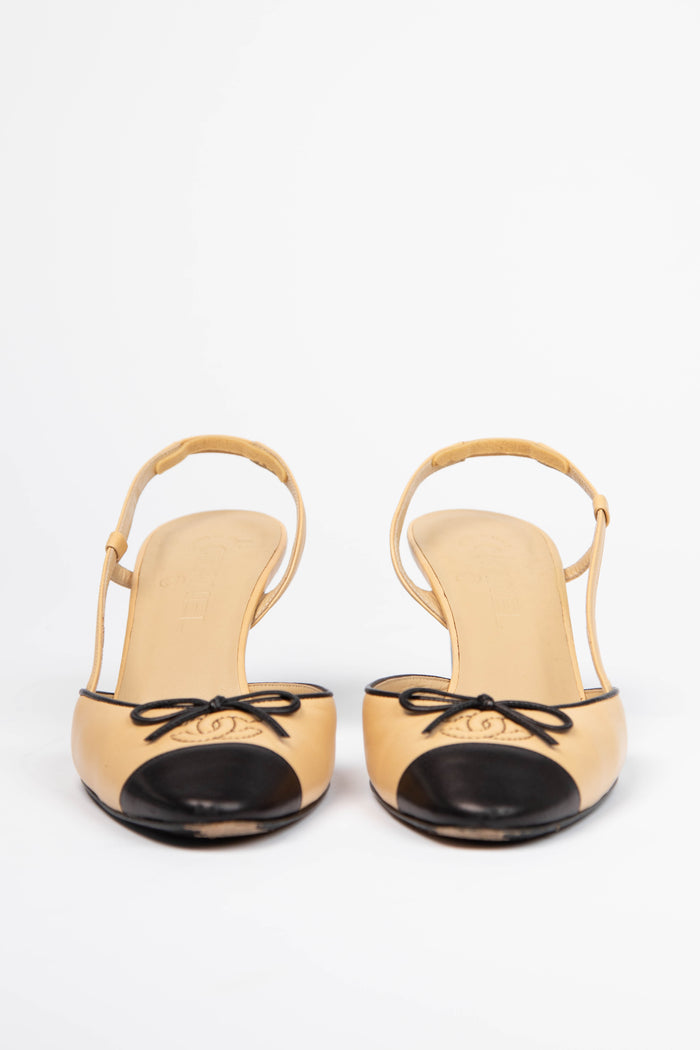 Vintage Chanel Beige and Black Leather CC Slingback Heel (EU 38)