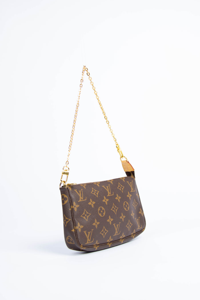 2000s Louis Vuitton Monogram Pochette Accessoires