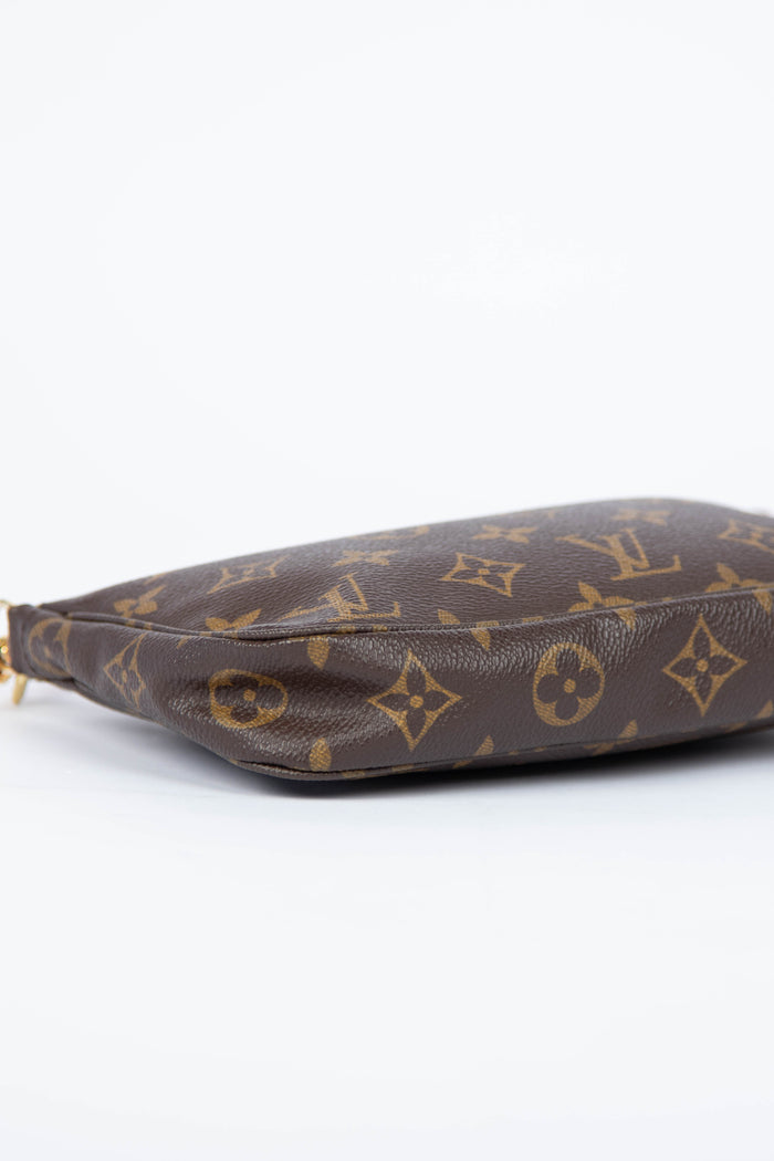 2000s Louis Vuitton Monogram Pochette Accessoires