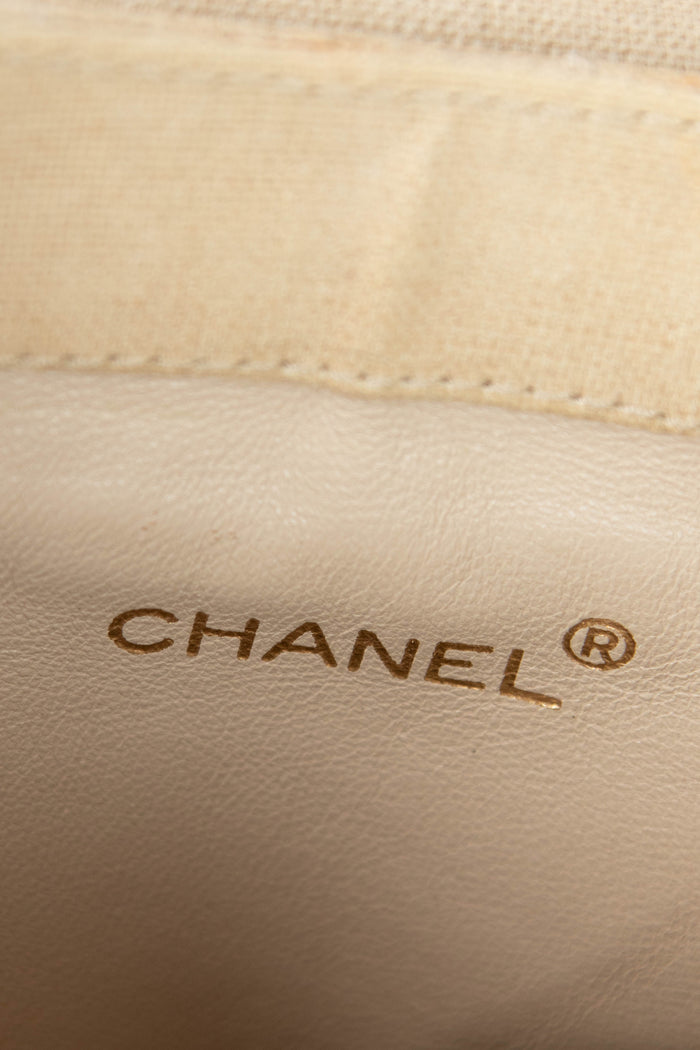 2000s Chanel Cream Canvas Shoulder Shoulder Bag 24k GHW