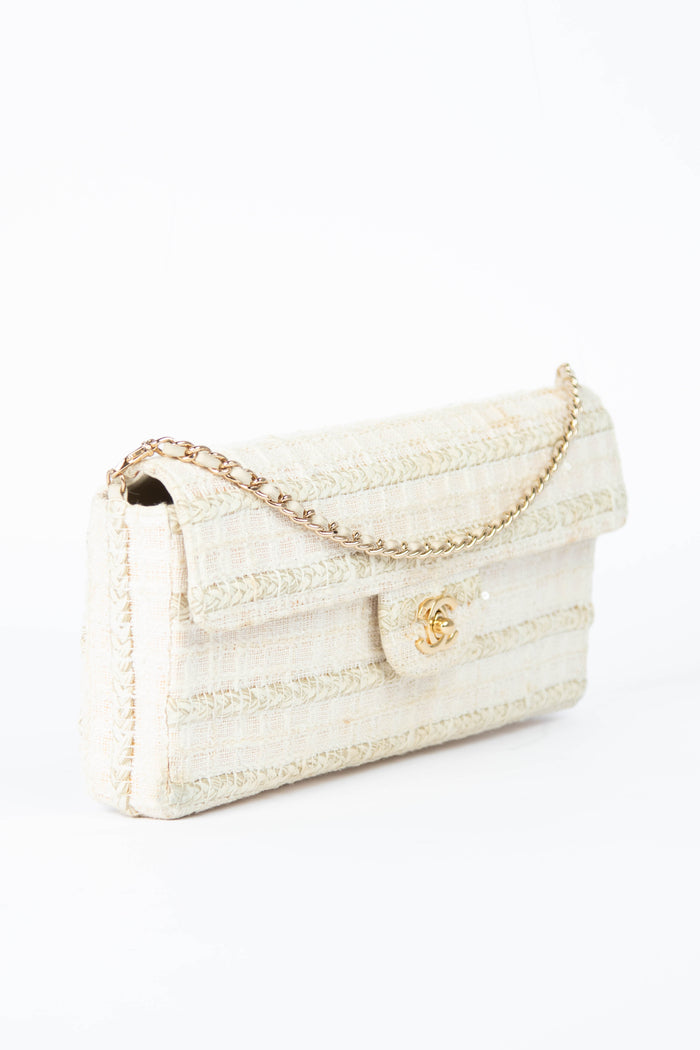 2000s Chanel Cream Tweed East West Shoulder Bag