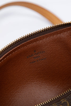 2000s Louis Vuitton Monogram Papillon 26cm Shoulder Bag