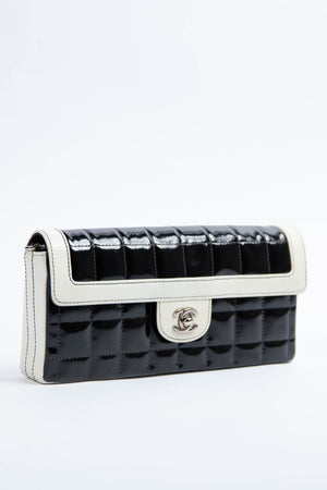 2000s Chanel Patent Leather Chocolate Bar East West Shoulder Bag
