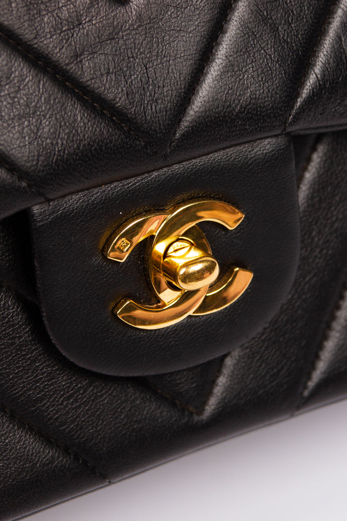 Vintage Chanel Classic Medium Double Flap Bag Black Chevron Leather 24 – Break  Archive